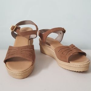 Fashion Casual Sandal - Size 6.5